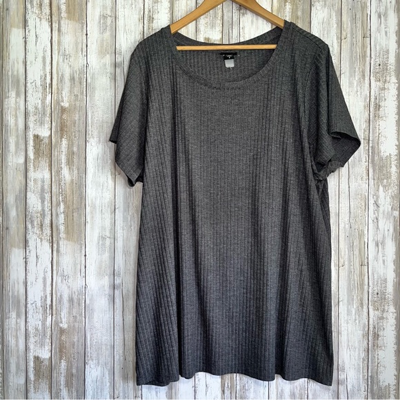 Torrid Dark Grey Ribbed Tee - Picture 1 of 5